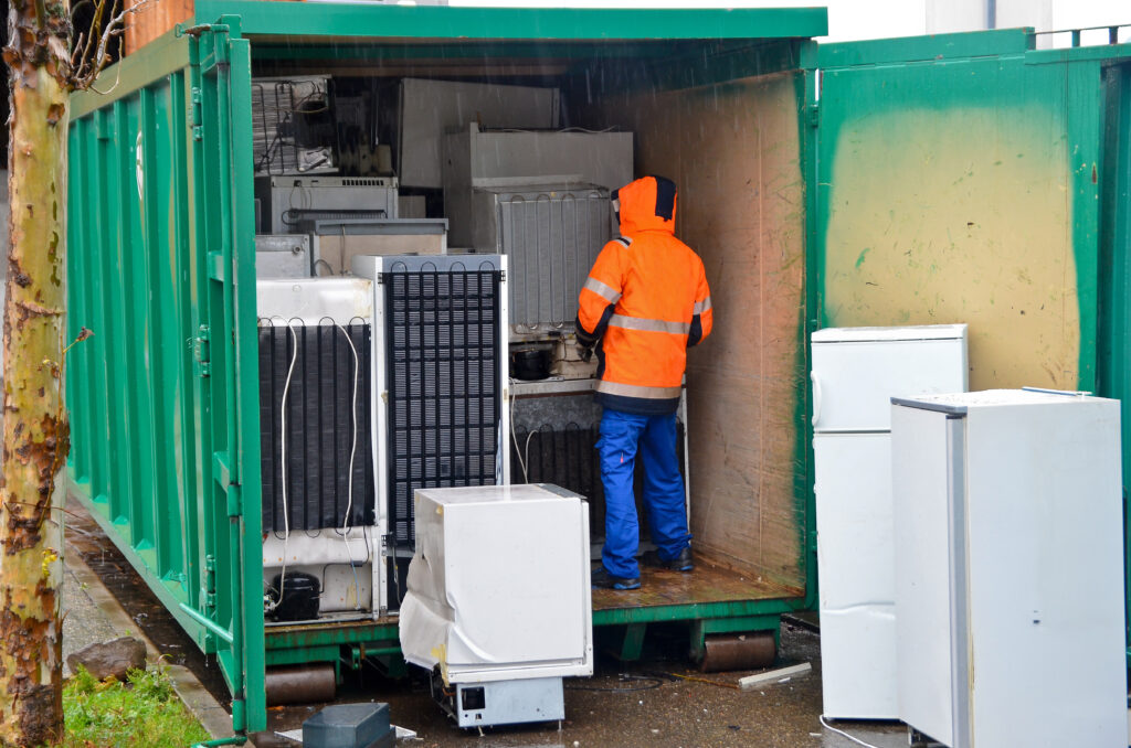 Met Electro4life is witgoed en bruingoed recycling niet alleen ecologisch, maar ook economisch voordelig. Wij bieden een vaste prijs voor uw afgedankte apparaten, waardoor u direct bijdraagt aan een circulaire economie en tegelijkertijd uw financiële planning stabiliseert